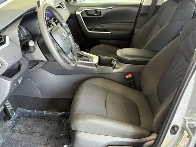 Photo of 2025 Silver Sky Toyota RAV4