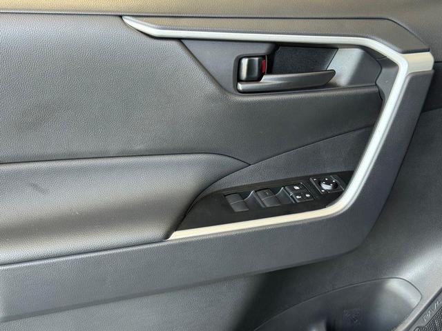 Photo of 2025 Silver Sky Toyota RAV4