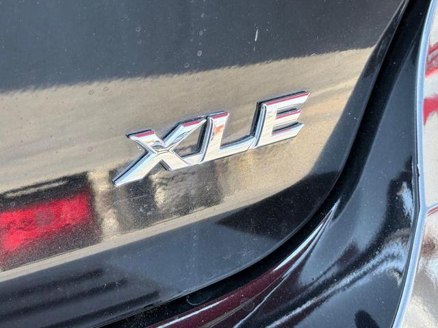 Photo of 2015 Attitude Black Toyota Venza