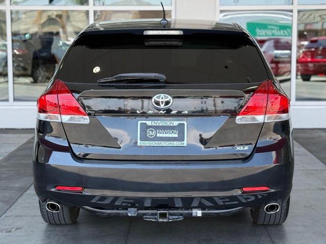 Photo of 2015 Attitude Black Toyota Venza