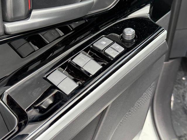 Photo of 2025 Wind Chill Prl Toyota bZ4X