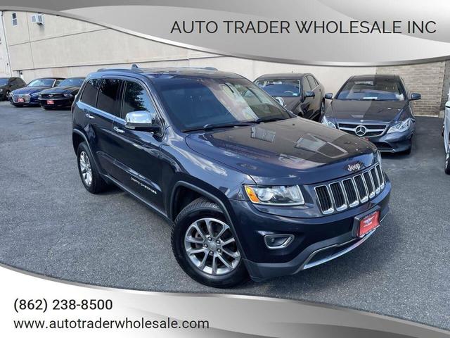 Photo of 2015 Gray Jeep Grand Cherokee