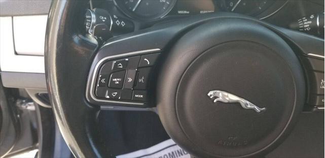 Photo of 2017 Gray Jaguar XF
