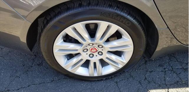 Photo of 2017 Gray Jaguar XF