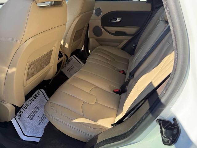 Photo of 2014 Fuji White Land Rover Range Rover Evoque