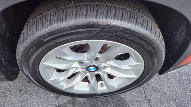 Photo of 2015 Valencia Orange Metallic BMW X1