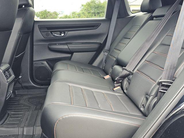 Photo of 2025 Black Honda CR-V Hybrid