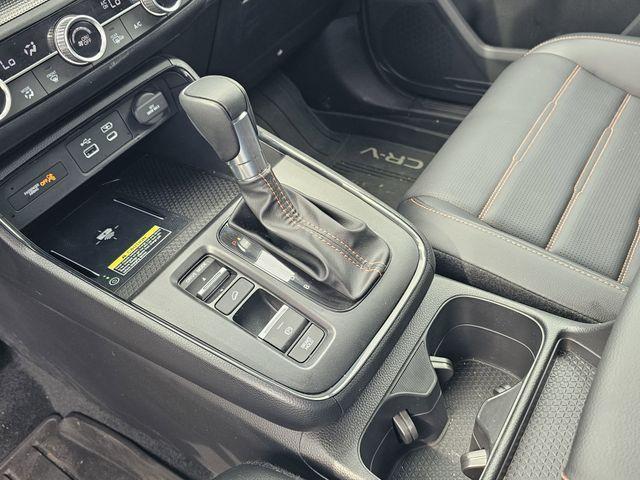 Photo of 2025 Black Honda CR-V Hybrid