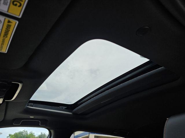 Photo of 2025 Black Honda CR-V Hybrid