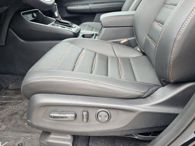 Photo of 2025 Black Honda CR-V Hybrid