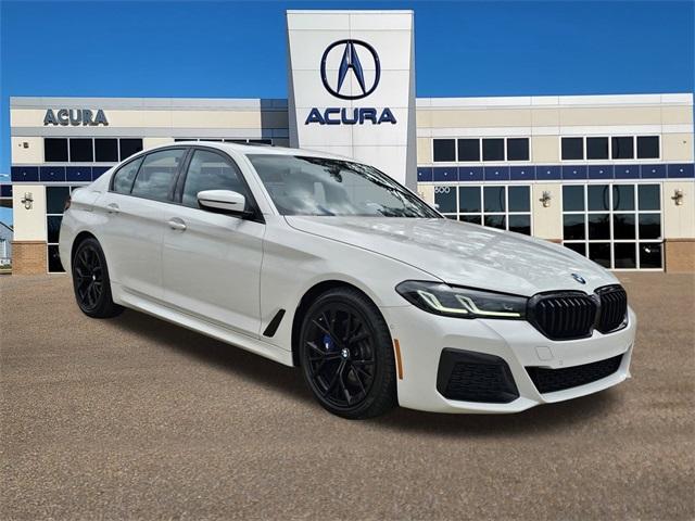 2022 BMW 530