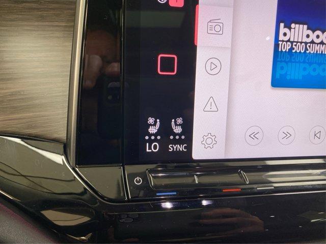 Photo of 2024 Aurora Red Metallic Volkswagen Atlas