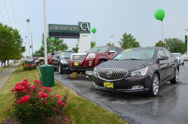 Photo of 2022 White Frost Tri-Coat Buick Encore GX