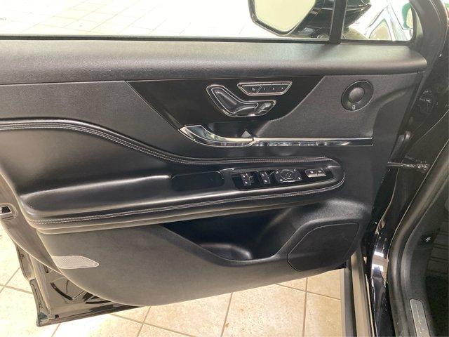 Photo of 2022 Infinite Black Metallic Lincoln Corsair