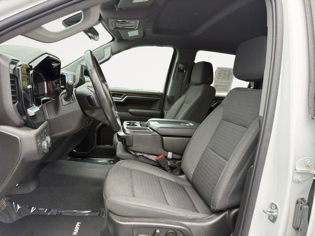 Photo of 2022 Summit White Chevrolet Silverado 1500