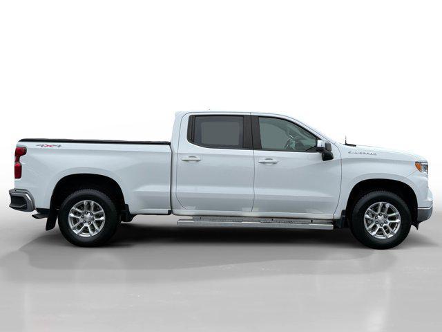 Photo of 2022 Summit White Chevrolet Silverado 1500