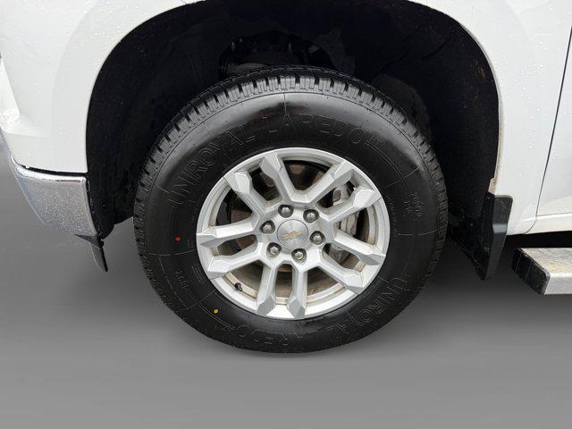 Photo of 2022 Summit White Chevrolet Silverado 1500
