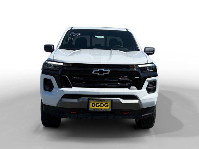 Photo of 2025 Summit White Chevrolet Colorado