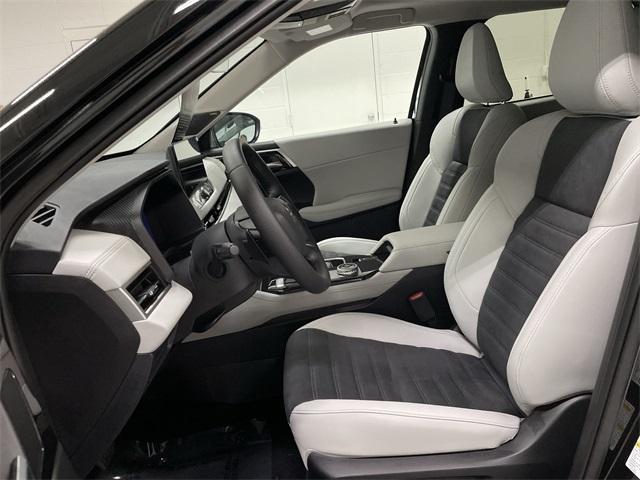 Photo of 2025 Black Mitsubishi Outlander