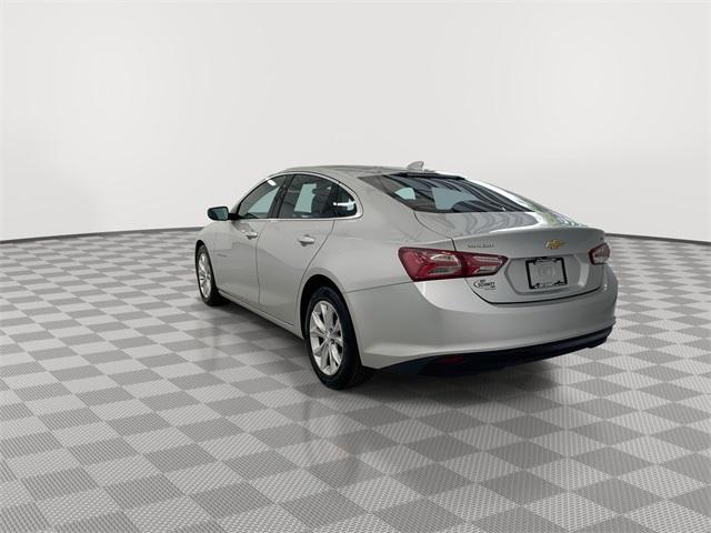 Photo of 2022 Silver Ice Metallic Chevrolet Malibu