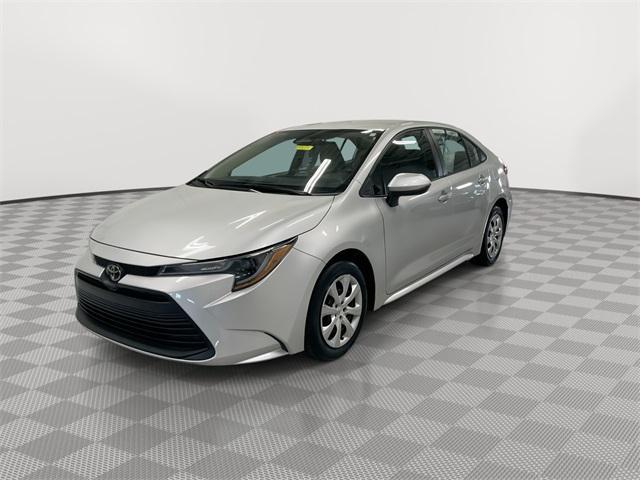 Photo of 2024 Classic Silver Metallic Toyota Corolla