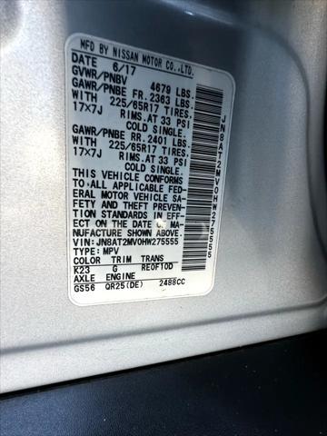 Photo of 2017 Brilliant Silver Nissan Rogue