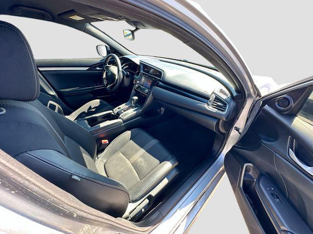 Photo of 2019 Lunar Silver Metallic Honda Civic