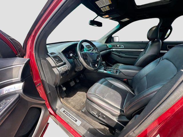 Photo of 2016 Ruby Red Metallic Tinted Clearcoat Ford Explorer