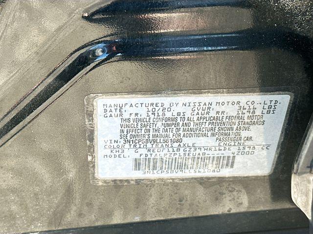 Photo of 2020 Super Black Nissan Kicks