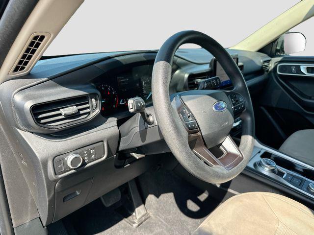 Photo of 2020 Black Metallic Ford Explorer