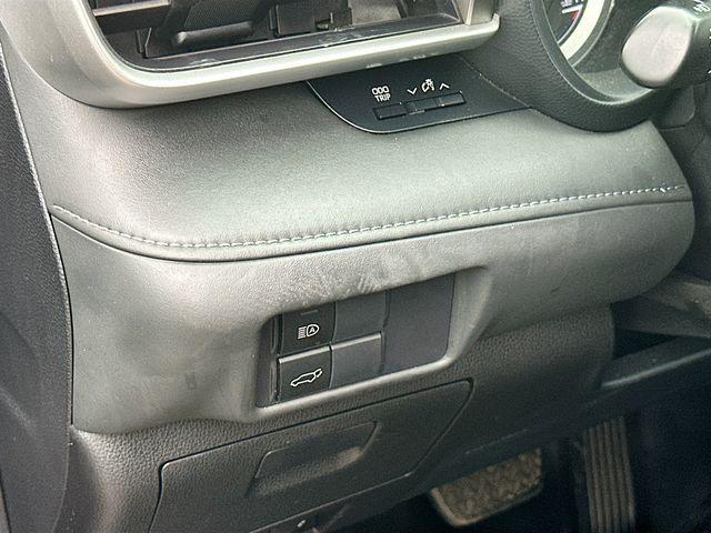 Photo of 2021 Gray Toyota Highlander