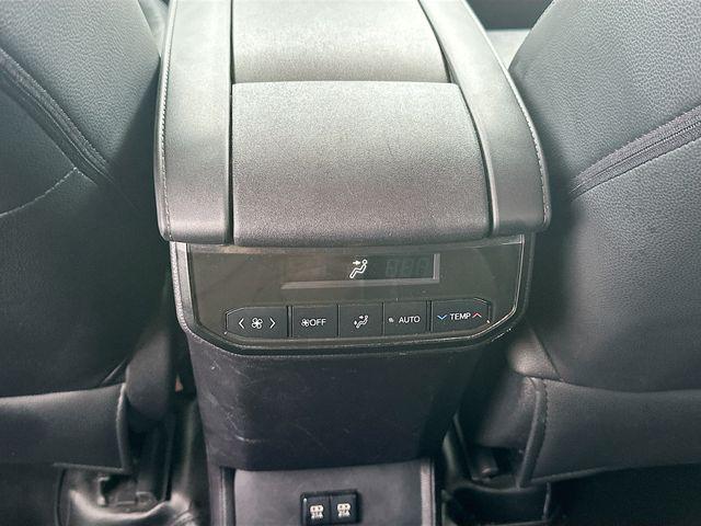 Photo of 2021 Gray Toyota Highlander