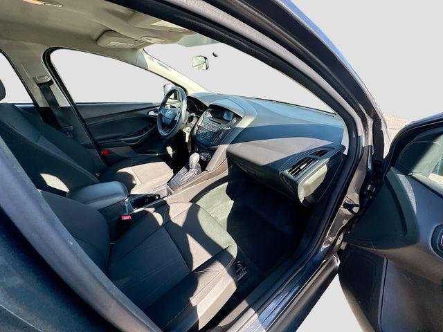 Photo of 2017 Magnetic Ford Focus