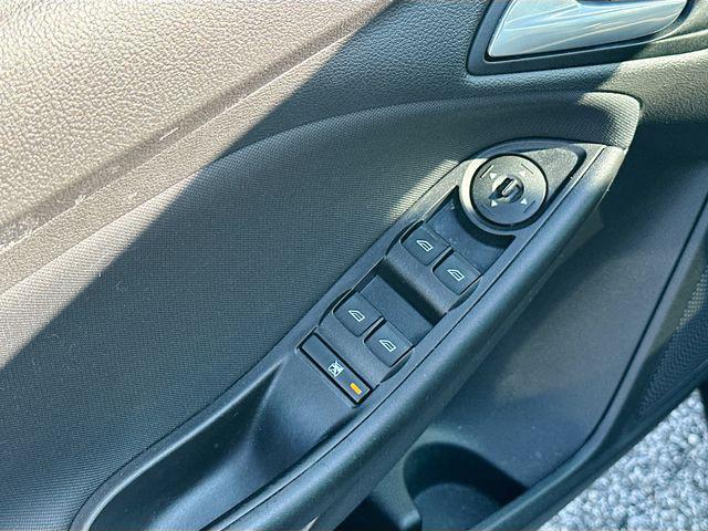 Photo of 2017 Magnetic Ford Focus