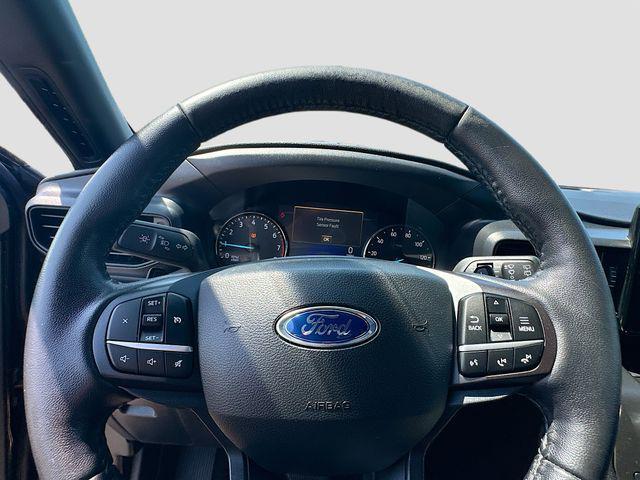 Photo of 2020 Agate Black Metallic Ford Explorer
