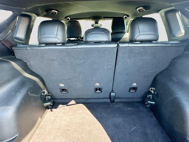 Photo of 2023 Granite Crystal Metallic Clearcoat Jeep Compass