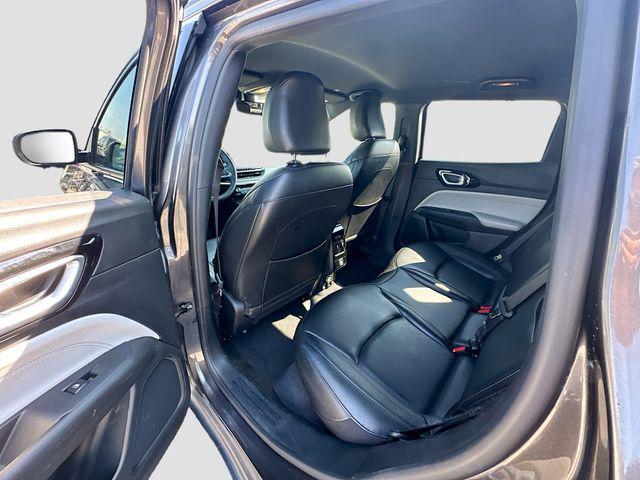 Photo of 2023 Granite Crystal Metallic Clearcoat Jeep Compass