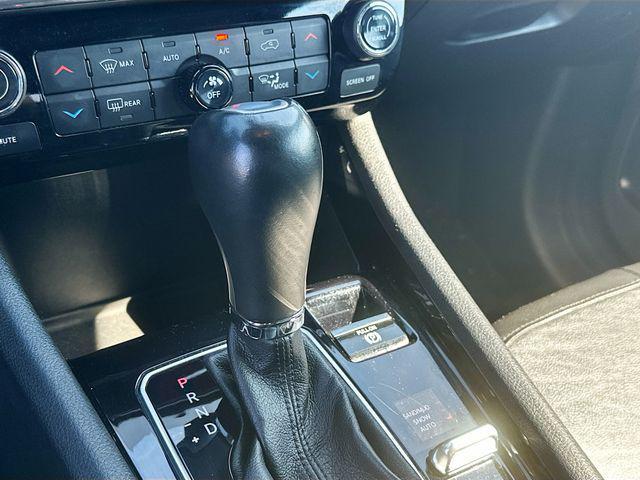 Photo of 2023 Granite Crystal Metallic Clearcoat Jeep Compass