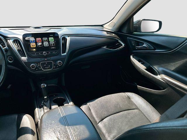 Photo of 2018 Mosaic Black Metallic Chevrolet Malibu