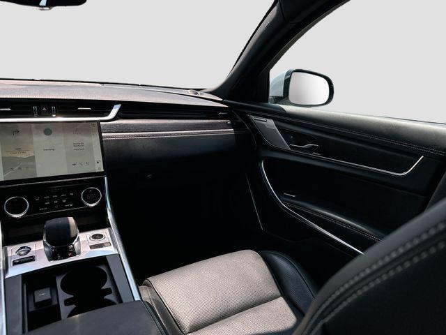 Photo of 2021 Silver Jaguar XF