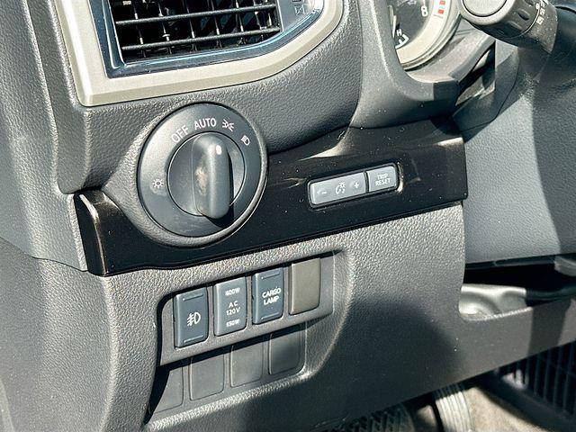 Photo of 2018 Deep Blue Pearl Nissan Titan