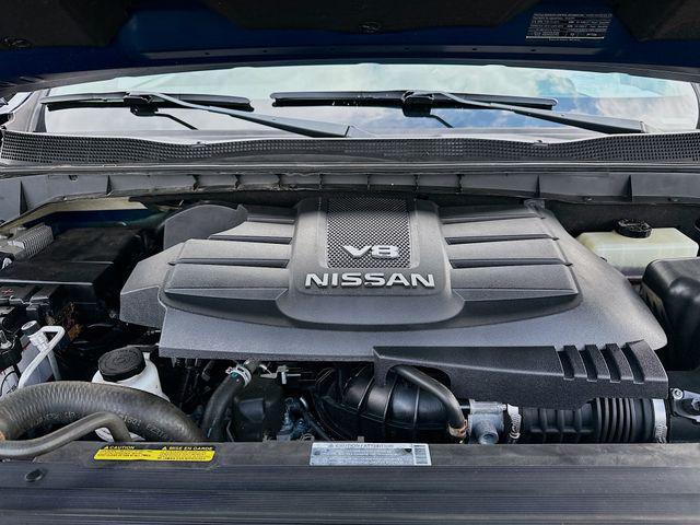 Photo of 2018 Deep Blue Pearl Nissan Titan