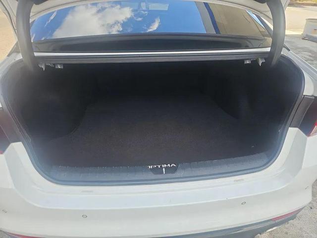Photo of 2018 Snow White Pearl Kia Optima