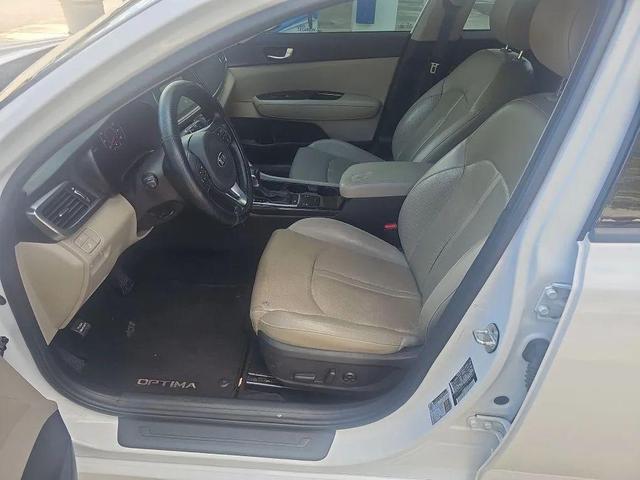 Photo of 2018 Snow White Pearl Kia Optima