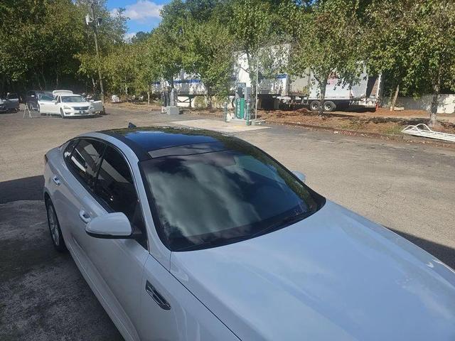 Photo of 2018 Snow White Pearl Kia Optima