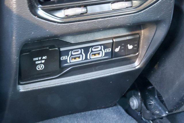 Photo of 2023 Bright White Clearcoat Jeep Grand Cherokee
