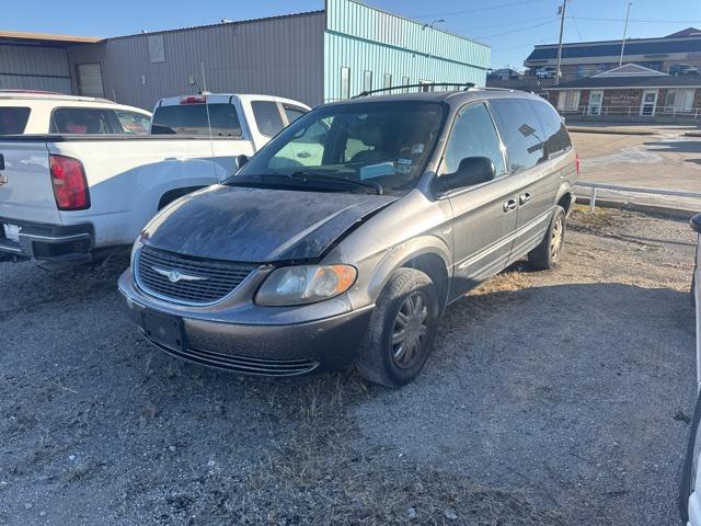 2004 Chrysler Town & Country