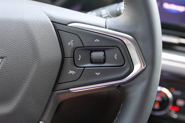 Photo of 2025 Mosaic Black Metallic Chevrolet Trax