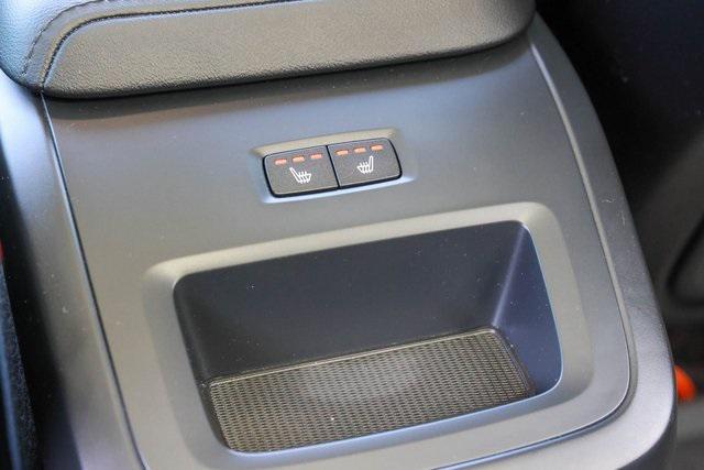 Photo of 2023 Crystal White Metallic Volvo XC60