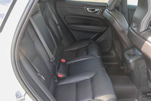 Photo of 2023 Crystal White Metallic Volvo XC60
